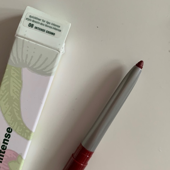 NEW Clinique lip liner - Picture 3 of 4